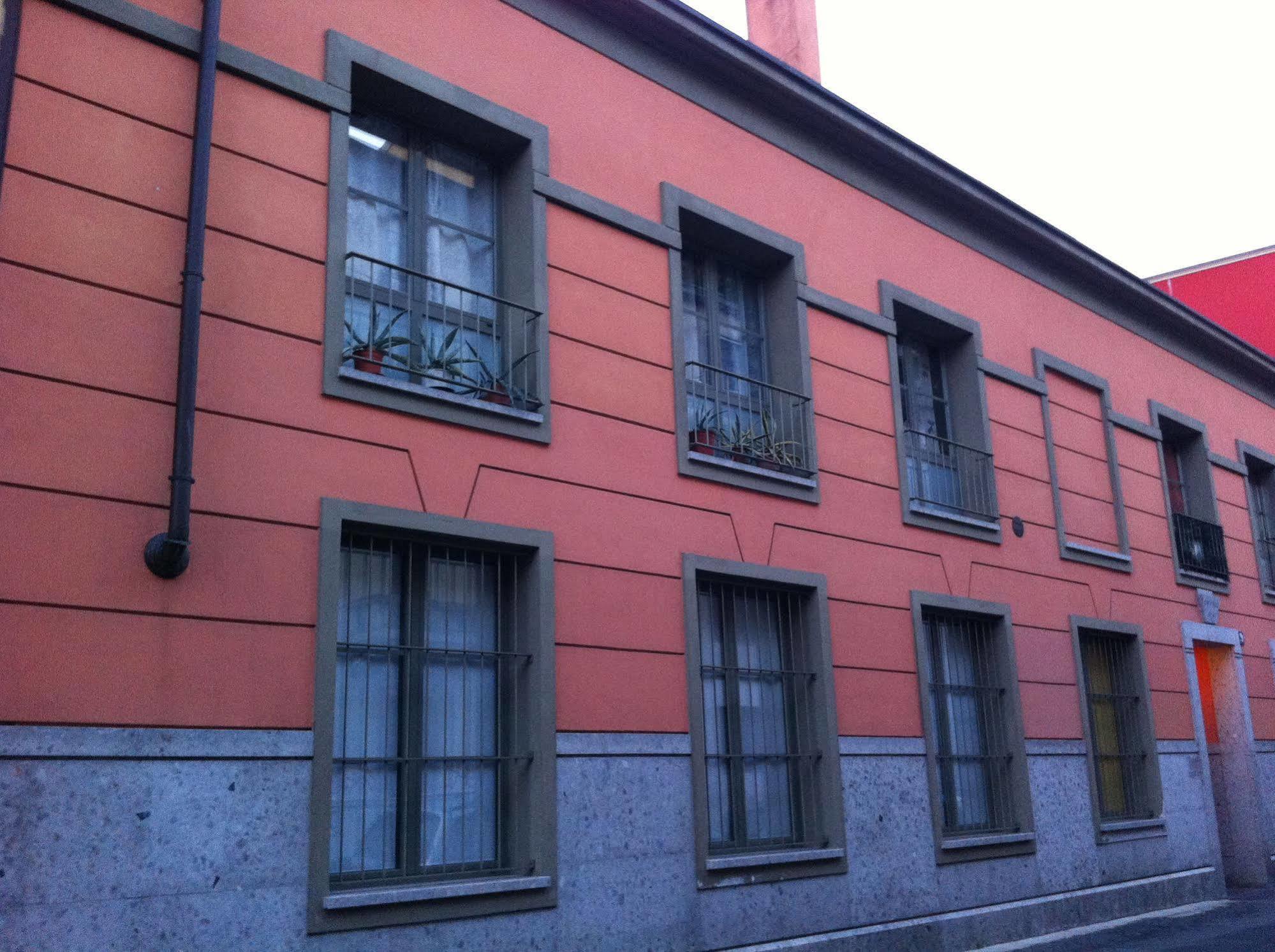 Navigli Downtown Cocco House Apartment Милано Екстериор снимка